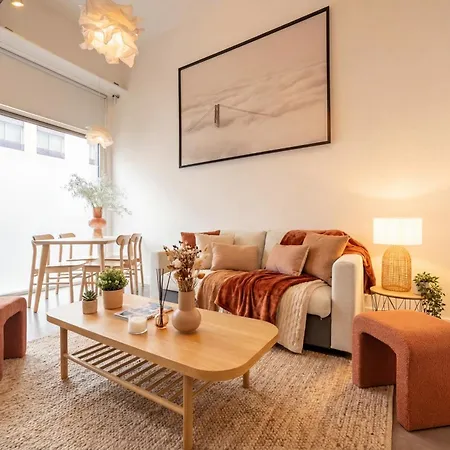 Апартаменты Le Bertrand - Cosy - 6 Pers- Invalides-tour Eiffel Париж